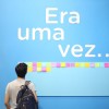 31/08, DOMINGO — Uma história coletiva! Sim, foi o que propôs o Espaço Era uma Vez... Ali os leitores contribuíram para a narrativa, deixando partes da história descrita nos bilhetes adesivos.
