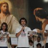 RIO DE JANEIRO, RJ — Participando da Cerimônia de Iniciação Espiritual, os Jovens Legionários recebem a Unção Ecumênica, selando o compromisso em contribuir com os Ideais Sagrados da Religião de Deus, do Cristo e do Espírito Santo.
