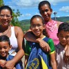 Francisco Badaró, MG — Após receberem os kits pedagógicos ofertados pela Legião da Boa Vontade, mães e filhos voltam para seus lares muito felizes. Afinal, agora eles têm material novo e de boa qualidade para mais um ano escolar.