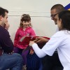 28/08, QUINTA-FEIRA — Nos espaços interativos do evento, a contação de histórias, por exemplo, atinge a todos os integrantes das famílias.
