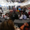 30/08, SÁBADO — O universo dos livros ganha espaço e a atenção por meio do trabalho dos contadores de histórias. Na Bienal, a interatividade é atração garantida para todos os públicos.
