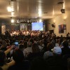 SÃO PAULO, SP — Vista parcial do público presente na Igreja Ecumênica da Religião do Amor Fraterno. As famílias registram com fotos este momento do Juramento de Fidelidade, que certamente também ficará eternizado no coração dos Jovens Legionários.
