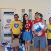 Juiz de Fora, MG — A jornalista Letícia Duarte, que vestiu a camisa da Solidariedade e participou ativamente da campanha Natal Permanente da LBV — Jesus, o Pão Nosso de cada dia!, prestigiou a entrega da cestas de alimentos para as familias.