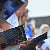 Na obra Os mortos não morrem, Paiva Netto apresenta seu brado de Vida Eterna, conduzindo os leitores pelas mãos, como um sábio professor, a uma viagem ecumênica e profunda sobre esse instigante tema, velho conhecido da humanidade.
 