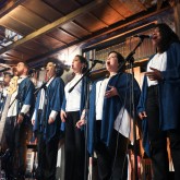 Brasília, DF — Coralistas de várias partes do Brasil se uniram à banda, orquestra e solistas para levar ao público a emoção e felicidade de fazer parte dos que perseveram em Jesus.
