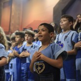 A criançada soltou a voz e alegrou o público ao entoar a canção “Como é bom saber”, de autoria de Marlene Pereira. =D
