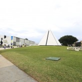 Na Pirâmide dos Espíritos Luminosos e das Almas Benditas, pessoas de todas as partes do Brasil e do mundo encontram a força para superar seus desafios
