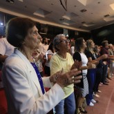 Com palmas, público saudou os músicos legionários.
