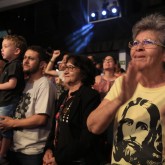 O público correspondeu às expectativas e soltou a voz, entoando cada verso da Música Legionária com os coralistas legionários. \o/
