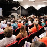 Público presente no Plenário José de Paiva Netto