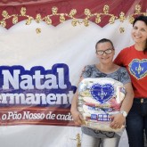 Taquara, RJ — A satisfação em levar a cesta de alimentos e a certeza de um fim de ano mais digno é facilmente constatada no semblante das atendidas pela campanha da LBV.
