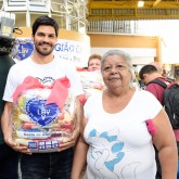 Rio de Janeiro, RJ — Todos os anos, a LBV garante um Natal mais feliz a milhares de famílias. Já é uma tradição a entrega de cestas de alimentos a famílias de baixa renda em todo o País. 
