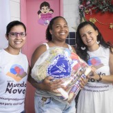 Mesquita, RJ — Em todo o Brasil, por meio da campanha Natal Permanente da LBV — Jesus, o Pão Nosso de cada dia!, foram distribuídos 1 milhão de quilos de alimentos não perecíveis a mais de 50 mil famílias.
