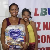 Mesquita, RJ — Em um período de desafio econômico que o Brasil vive, a solidariedade ainda está no coração das pessoas. Ao doar para a LBV, a sua contribuição ajuda a mudar a realidade de muitas famílias neste natal. A você, o nosso muito obrigado!

 
