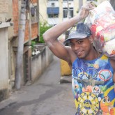 Rio de Janeiro, RJ — A entrega das cestas de alimentos é o coroamento de todas as atividades desenvolvidas pela Legião da Boa Vontade desde o início do ano.
