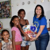 Rio de Janeiro, RJ — A solidariedade une as pessoas e graças a sua ajuda, a LBV faz a diferença na vida de milhares de famílias atendidas, como a da foto, que vive na zona oeste do Rio de Janeiro.. 
