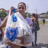 São Paulo, SP - Todos os anos, a LBV garante um Natal mais feliz a milhares de famílias. Já é uma tradição a entrega de cestas de alimentos a famílias de baixa renda em todo o País! =]
