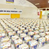 Rio Branco, AC — A cesta de alimentos contém arroz, feijão, óleo, açúcar, leite em pó, macarrão, farinha de mandioca e de trigo, goiabada, gelatina, massa para bolo, extrato de tomate e sal. Itens básicos para ajudar no sustento da família.