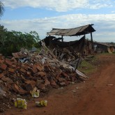 Ponta Porã, MS — A ação solidária da LBV beneficiou famílias que residem na comunidade Altos da Glória. Na região, de difícil acesso, moram pessoas em situação de pobreza, que vivem sem água, energia e saneamento básico.
