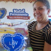 Ponta Porã, MS — Beneficiada pela iniciativa solidária, Janaína Magalhães, de 23 anos, teceu algumas palavras de agradecimento à LBV e aos seus colaboradores: 