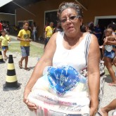 Cuiabá, MT — Todos os anos, a LBV garante um Natal mais feliz a milhares de famílias. Já é uma tradição a entrega de cestas de alimentos a famílias de baixa renda em todo o País! =]

