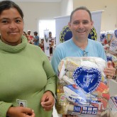 Itapeva, SP — Do início ao fim do ano, a Legião da Boa Vontade proporciona melhor qualidade de vida a milhares de famílias brasileiras que vivem em situação de risco social. A Campanha Natal Permanente da LBV — Jesus, o Pão Nosso de cada dia! é o coroamento do importante trabalho solidário que, há mais de seis décadas, é apoiado pelo povo. 
