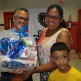 Campinas, SP (Jd Profilurb) — A Legião da Boa Vontade contou com o apoio valoroso de voluntários para a entrega das cestas de alimentos para as famílias em situação de risco social. 
