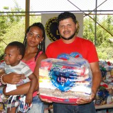 Mogi das Cruzes, SP — A sua contribuição ajuda a manter viva o espírito da Solidariedade e, desta forma, milhares de famílias recebem junto com a cesta de alimentos a certeza de um Natal mais digno e feliz. 
