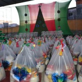 Aracaju, SE — Em um período de desafio econômico que o Brasil vive, a solidariedade ainda está no coração das pessoas. Ao doar para a LBV, a sua contribuição ajuda a mudar a realidade de muitas famílias neste natal. A você, o nosso muito obrigado!
