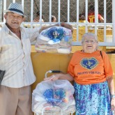 Recife, PE — Com a entrega das cestas de alimento, e GRAÇAS À SUA DOAÇÃO, amiga colaboradora e amigo colaborador, a Legião da Boa Vontade leva a esperança de que dias melhores virão a milhares de famílias brasileiras.

