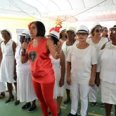 Recife, PE - O espetáculo cultural também ficou por conta das senhoras atendidas pela LBV, desejando a todos um Feliz Natal Permanente com Jesus!
