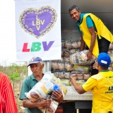 Juazeiro, BA — Natal é época de união e solidariedade! A campanha de Natal da LBV leva às famílias a Solidariedade e a certeza de ceia farta com as cestas de alimentos.
 
