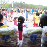 Uauá, BA — A corrente de Solidariedade levou mais esperança ao povo que sofre com a seca na Bahia. Foram milhares de famílias beneciadas com a campanha Natal Permente da LBV.
