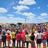 Uauá, BA — Famílias que vivem em situação de vulnerabilidade social recebem cestas de alimentos da campanha Natal Permanente da LBV — Jesus, o Pão Nosso de cada dia!.
