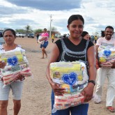 Uauá, BA — A entrega das cestas de alimentos é o coroamento de todas as atividades desenvolvidas pela Legião da Boa Vontade desde o início do ano.
