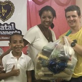 Ribeirão Preto, SP — Todos os anos, a LBV garante um Natal mais feliz a milhares de famílias. Já é uma tradição a entrega de cestas de alimentos a famílias de baixa renda em todo o País! =]
