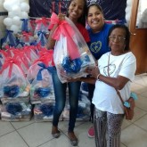 Belford Roxo, RJ — A entrega das cestas de alimentos é o coroamento de todas as atividades desenvolvidas pela Legião da Boa Vontade desde o início do ano.
