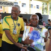 Goiânia, GO — A Legião da Boa Vontade contou com o apoio valoroso de voluntários para a entrega das cestas de alimentos para as famílias em situação de vulnerabilidade social.