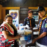 Lages, SC — A entrega das cestas de alimento contou com o trabalho voluntário de escoteiros do Grupo Eleodoro Muniz. Na oportunidade, eles puderam presenciar a felicidade no olhar de cada atendido da LBV.
