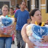 Joinville, SC — Todos os anos, a LBV garante um Natal mais feliz a milhares de famílias. Já é uma tradição a entrega de cestas de alimentos a famílias de baixa renda em todo o País! =]
