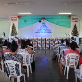 Ivaiporã, PR — A Legião da Boa Vontade reuniu, no Centro da Melhor Idade de Ivaiporã, centenas de famílias da região para entregar as cestas de alimentos de sua Campanha de Natal Permanente. E isso só foi possível graças à sua ajuda. Valeu, amigo colaborador!
