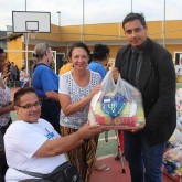 Joinville, SC — A solenidade de entrega das cestas de alimentos foi prestigiada por voluntários, colaboradores, autoridades locais e parceiros, como a Dom Efetividade, representada na figura do sr. Juan Schiw. “Muito obrigado por nos convidar para essa campanha. Estaremos disponíveis para realizar outras, contem sempre conosco