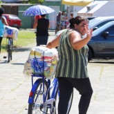 Paranaguá, PR — Após a entrega das cestas de alimento, as famílias do litoral paranaense se despediram com um sorriso de gratidão estampado no rosto e voltaram para suas casas com a garantia de um Natal mais digno e feliz.

