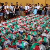 Presidente Prudente, SP — Do início ao fim do ano, a LBV proporciona melhor qualidade de vida a milhares de famílias brasileiras que vivem em situação de risco social. A campanha Natal Permanente da LBV — Jesus, o Pão Nosso de cada dia! é o coroamento do importante trabalho solidário que a Entidade realiza, apoiado pelo povo.
