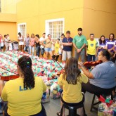 Presidente Prudente, SP — Com muita alegria e empolgação, crianças e adolescentes da LBV realizaram apresentações culturais para receber o público na cerimônia da entrega de cestas de alimentos. O resultado foram aplausos e sorrisos. \o/ 
