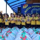 Cascavel, PR — Para dar as boas-vindas ao público, que lotou o Centro Comunitário de Assistência Social da LBV, o coral das crianças atendidas pelo programa Criança: Futuro no Presente! encantou a todos com apresentações musicais.
