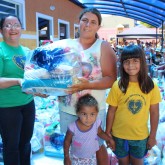Cascavel, PR — A LBV entregou, no último dia 19, centenas de cestas de alimentos a famílias de baixa renda da cidade paranaense. A ação faz parte da campanha Natal Permanente da LBV – Jesus, o Pão Nosso de cada dia!.
