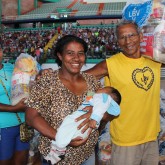 Passo Fundo, RS — Em todo o Brasil, por meio da campanha Natal Permanente da LBV — Jesus, o Pão Nosso de cada dia!, foram distribuídos 1 milhão de quilos de alimentos não perecíveis a mais de 50 mil famílias.
