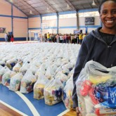 Passo Fundo, RS — A felicidade das famílias ao receber a cesta de alimentos é evidente. Com a sua ajuda, a LBV vai beneficiar mais de 50 mil famílias neste Natal. \o/
