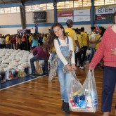 Passo Fundo, RS — Neste ano, mais de 50 mil famílias serão beneficiadas com as cestas de alimentos não perecíveis da iniciativa solidária da LBV, que garantirá a quem mais precisa um Natal próspero e feliz!